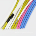 Luva flexível colorida médica do PVC do plástico da extrusão
